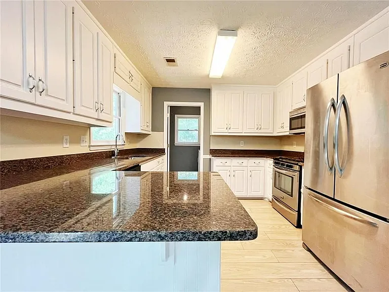 3060 Oak Meadow Dr — Photo 11