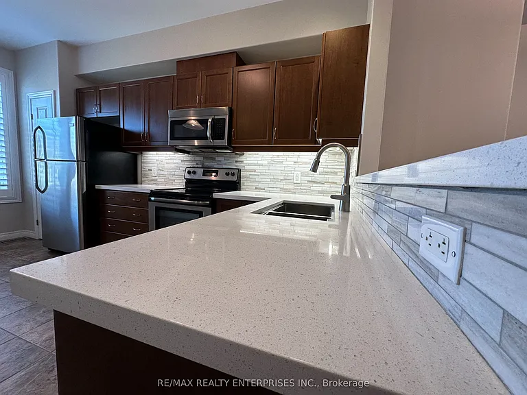 69 Edenrock Dr — Photo 9