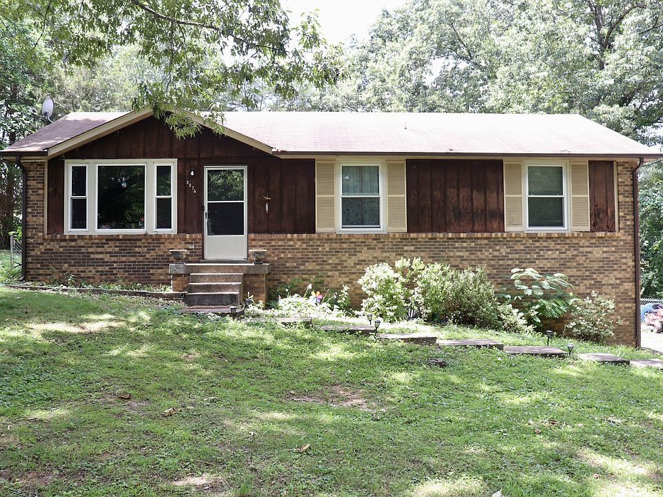 1st image of 2274 Blakemore Dr