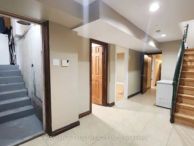 9 Springer Dr — Photo 6