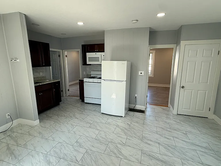 2641-2651 S Main St #1 — Photo 4