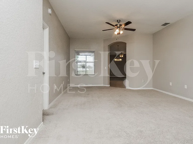 10611 Carloway Hills Dr — Photo 2