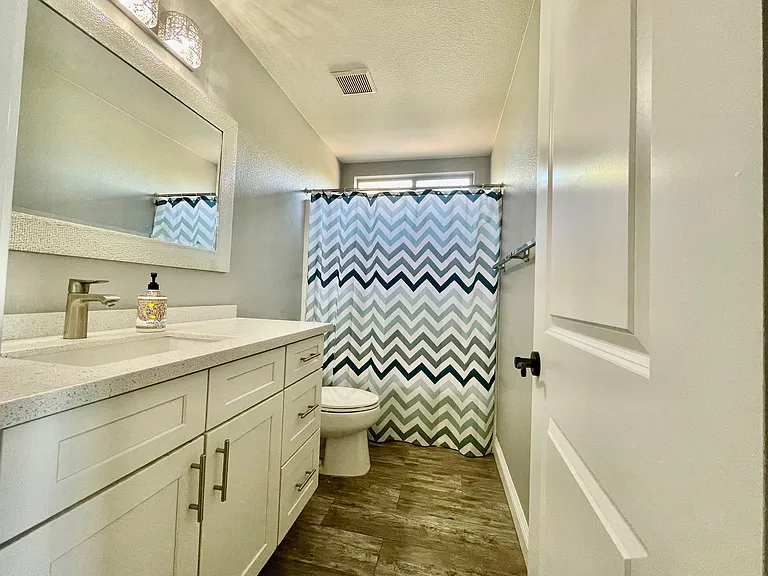 10555 Lilac Tree Ave — Photo 11