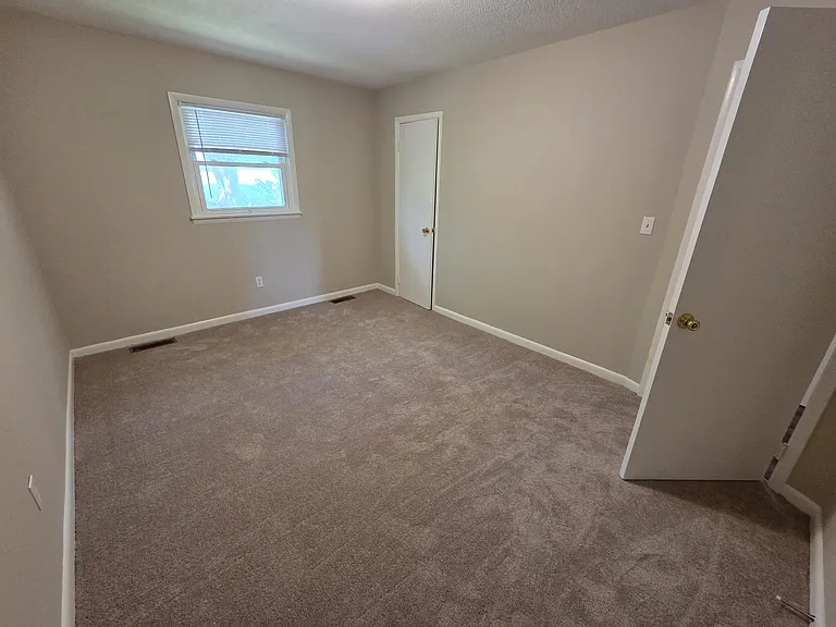 609 Owen St #609 — Photo 6