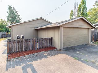 413 S Harrison St, Newberg, OR 97132