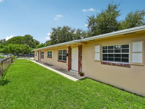 2137 NW 99th Ter, Miami, FL 33147
