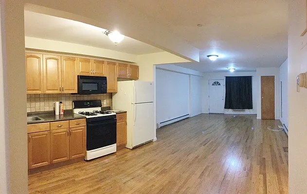 Rented by Sterling Realty Solution Inc | media 4