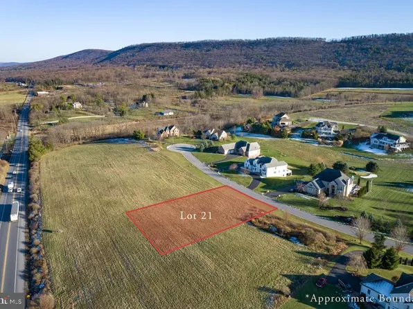 139 Roundhill Rd, Boalsburg, PA 16827