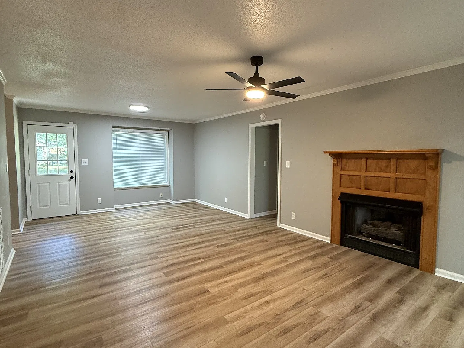 3 bed, 1150 sqft, $1,550 — Photo 3