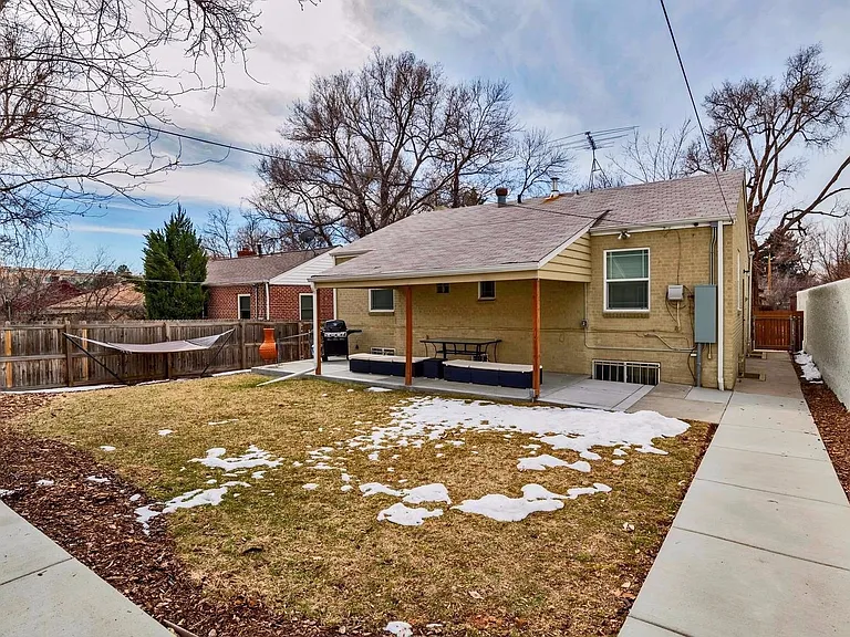 1240 Cherry St — Photo 17