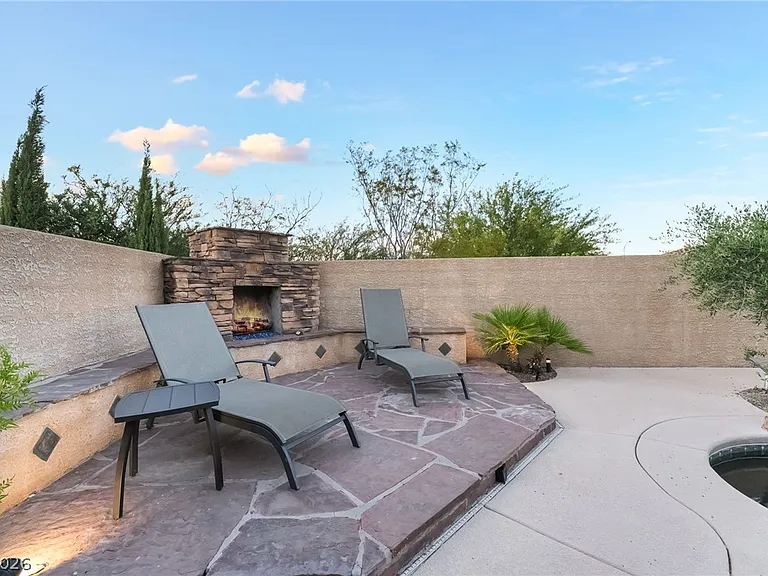 2676 Lochleven Way — Photo 74