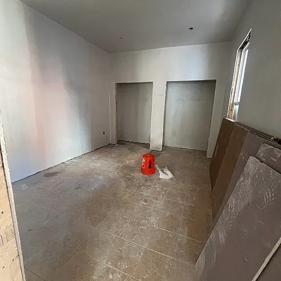 395 W 4th St #1 — Photo 9
