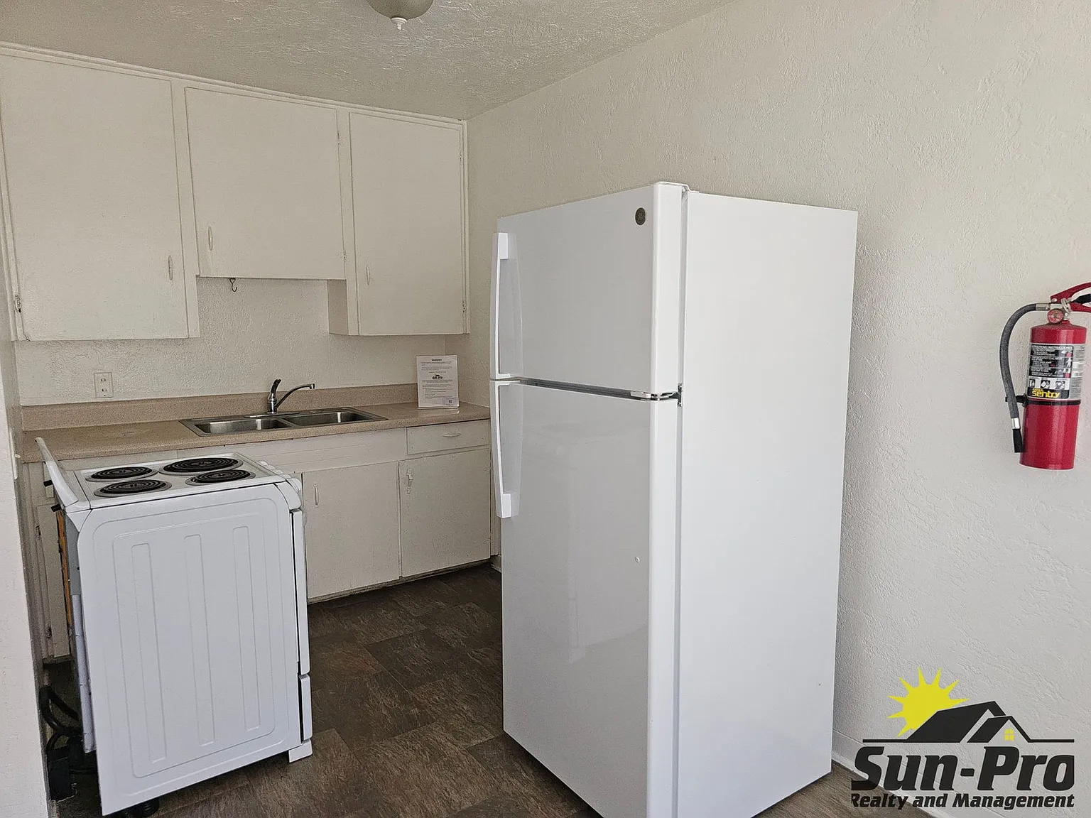 1 bed, 1.0 bath, $895 — Photo 3