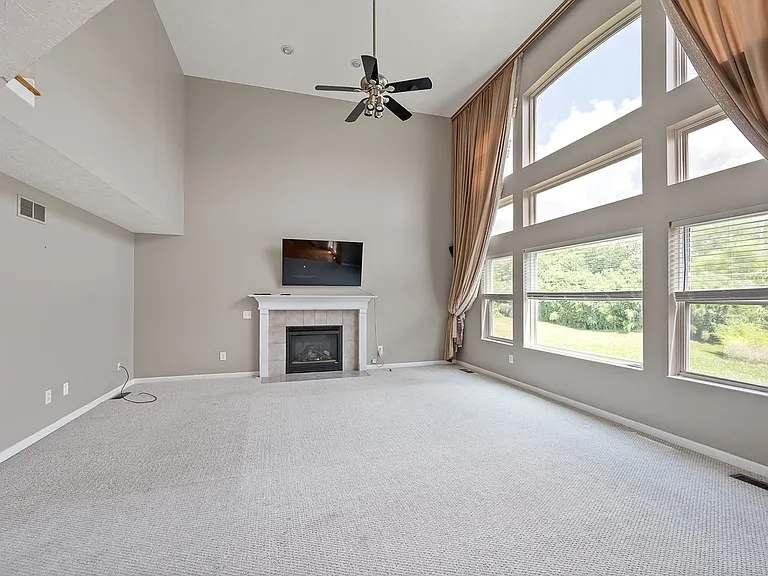 5852 Running Fox Ln — Photo 6