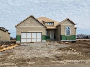 14879 S Haskins St, Olathe, KS 66062
