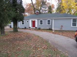 1175 Seneca Rd, Benton Harbor, MI 49022