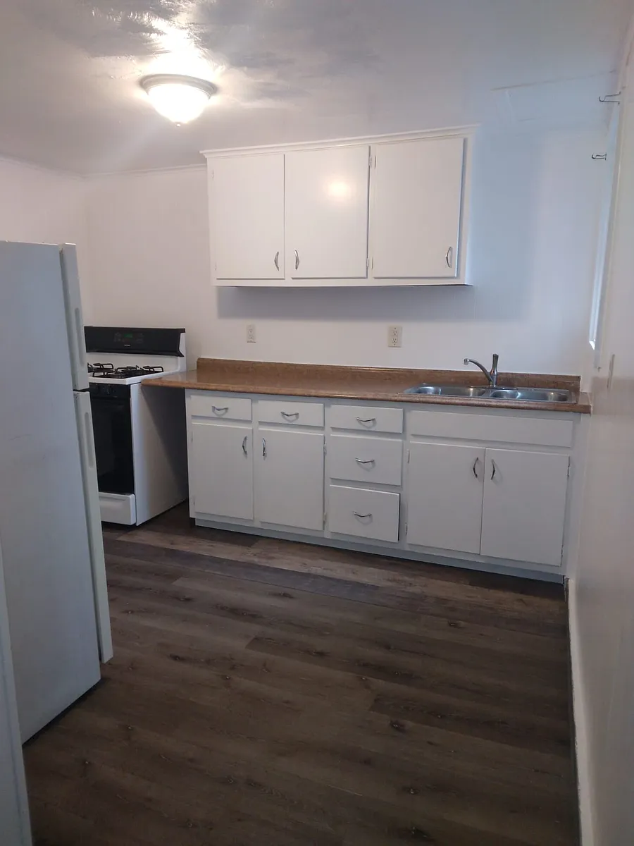 Building Photo - 918 Oak Ave #A