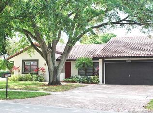 10400 NW 6th St, Plantation, FL 33324