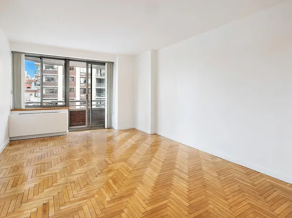 401 E 84th St APT 5D, New York, NY 10028
