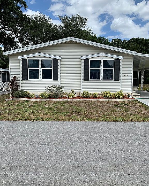 1st image of 38141 Woodgate Ln