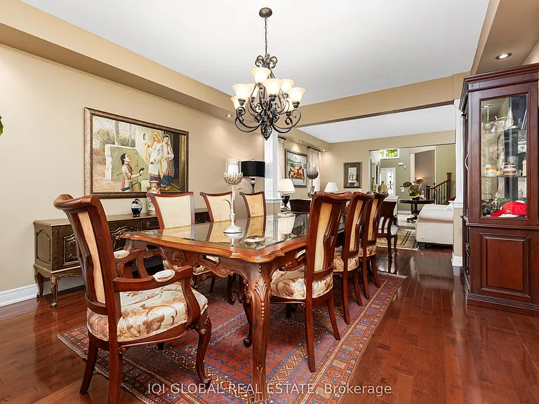 2395 Lyndhurst Dr — Photo 19