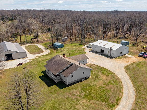 3rd image of 19670 E 1700th Road