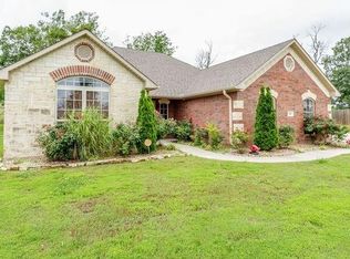 700 Shanna Dr, Van Buren, AR 72956