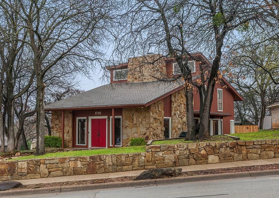 1st image of 1701 Indian Oaks Ct