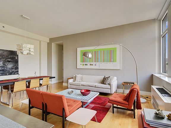 3rd image of 25 W Houston St APT 3D