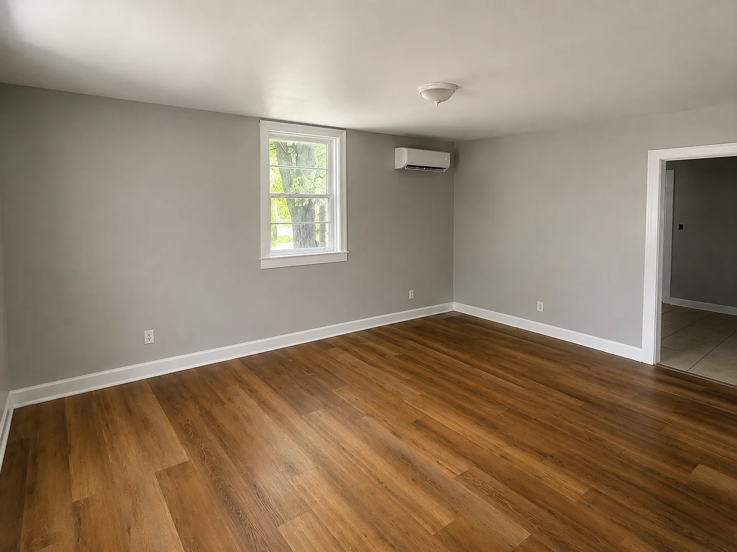 1 bed, 837 sqft, $1,275 — Photo 2