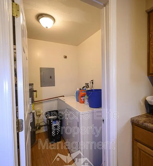 3 Ashby Ln — Photo 7