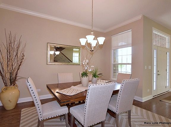 5th image of 4545 Foxgrove Dr