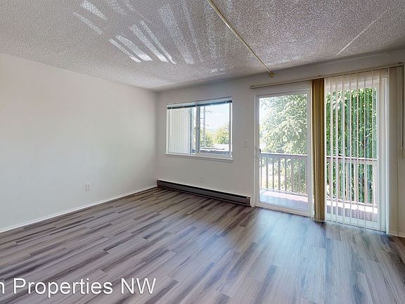 5th image of 315 NE Puget St #16