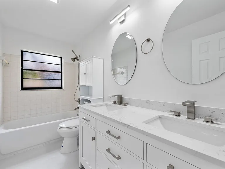9718 Lancaster Pl — Photo 12
