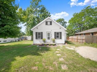 3283 McCracken St, Norton Shores, MI 49441