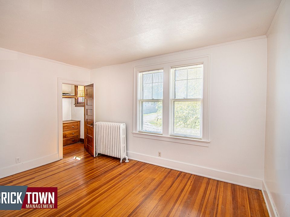 1st image of 115 S 38th Ave #11