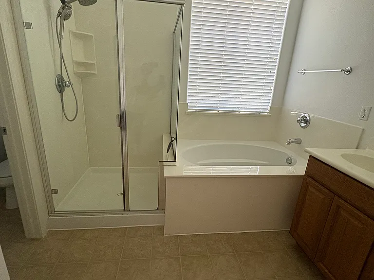 49054 Rosette Grass Ter — Photo 21