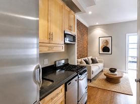 202 E 13th St