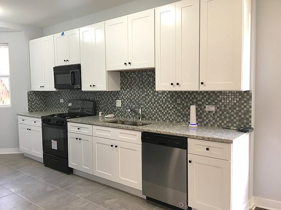 3rd image of 5050 W West End Ave