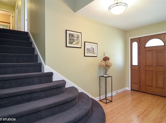 2nd image of 1053 E Grissom Dr