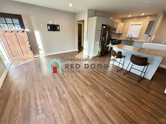 5th image of 2021 1st Ave S