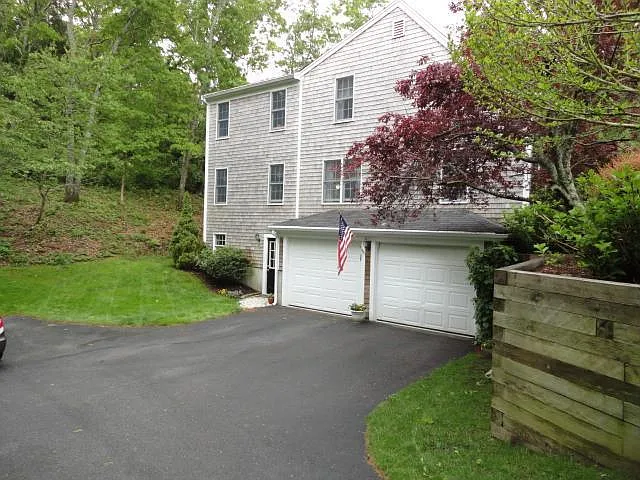 18 Great Hill Rd — Photo 17