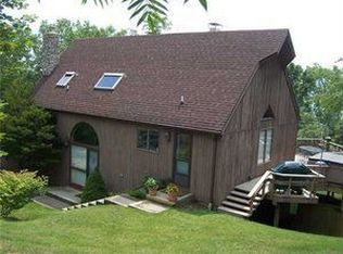 5279 Red Fox Dr, Canandaigua, NY 14424