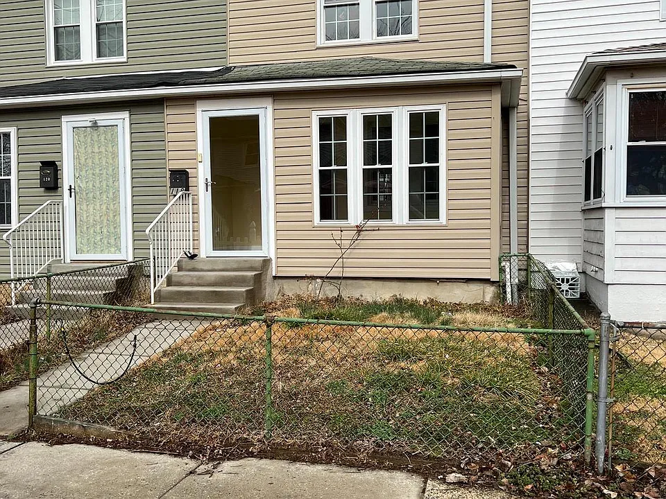 118 Patapsco Ave
