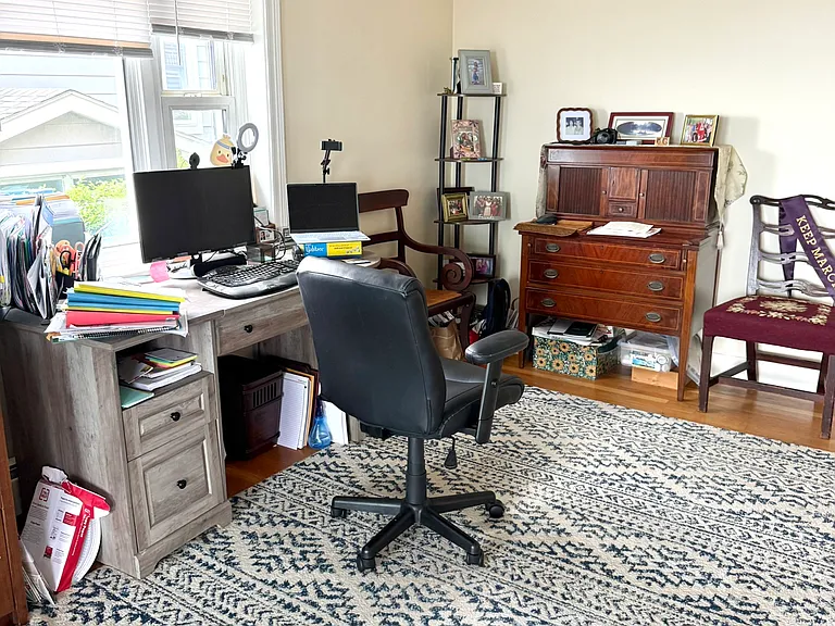 77 Lynn Shore Dr #1 — Photo 33