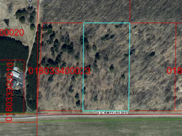 E Campfire Rd, Leopolis, WI 54948