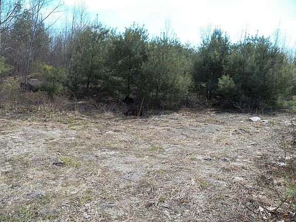 5th image of 988 Dover Road