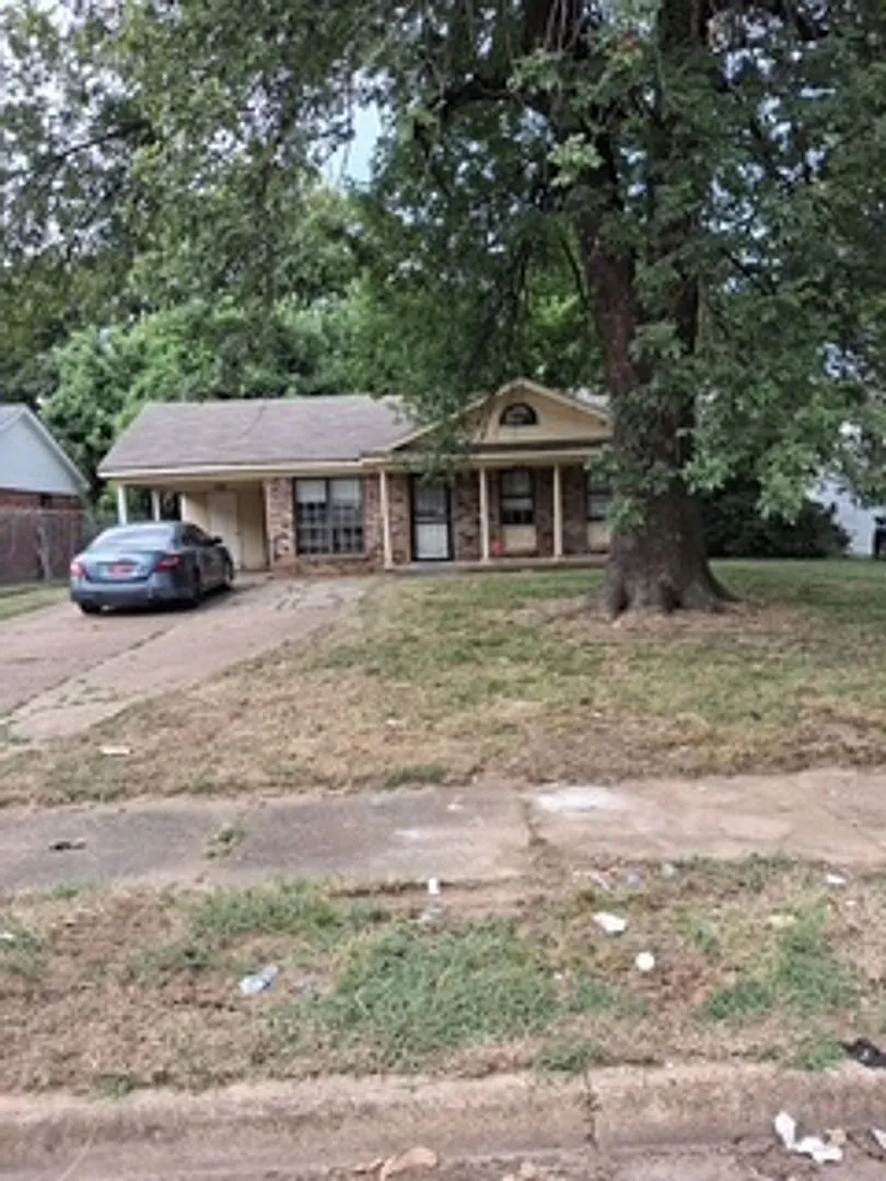Three Bedroom Home Available Now — Photo 1