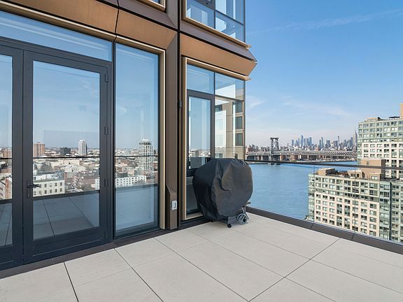3rd image of 480 Kent Ave #Penthouse 1f