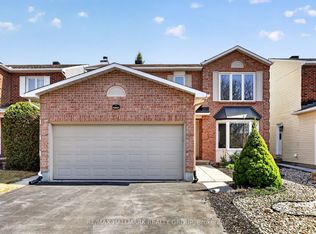 79 Dossetter Way, Ottawa, ON K1G 4S7